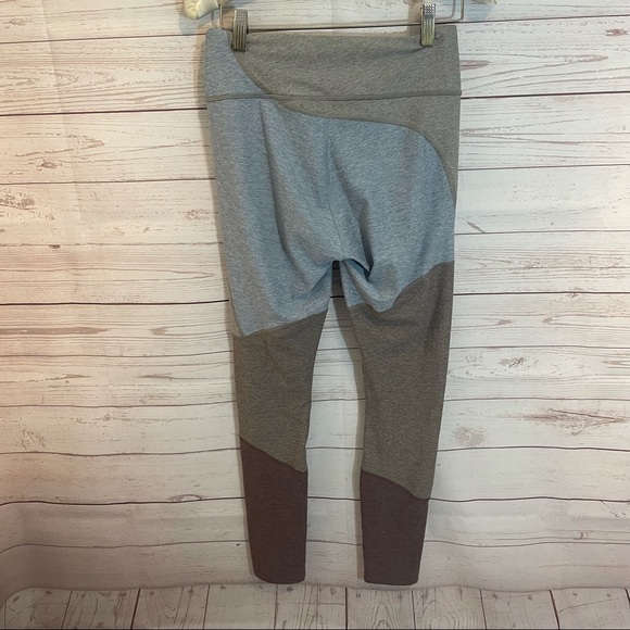 Outdoor Voices RARE Landscape 7/8 Leggings - Picture 6 of 7